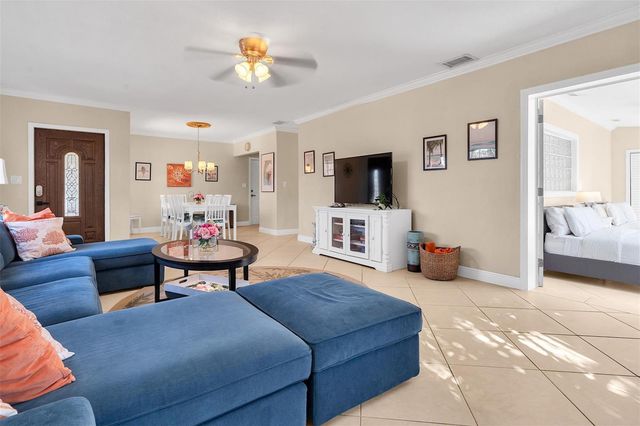 3221 Seaward Drive, Lauderdale By The Sea, FL 33062