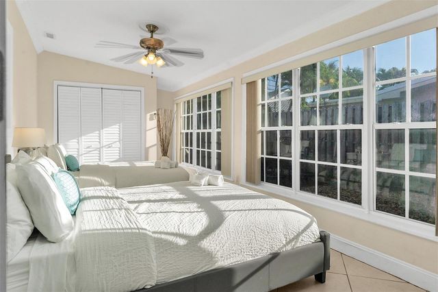 3221 Seaward Drive, Lauderdale By The Sea, FL 33062