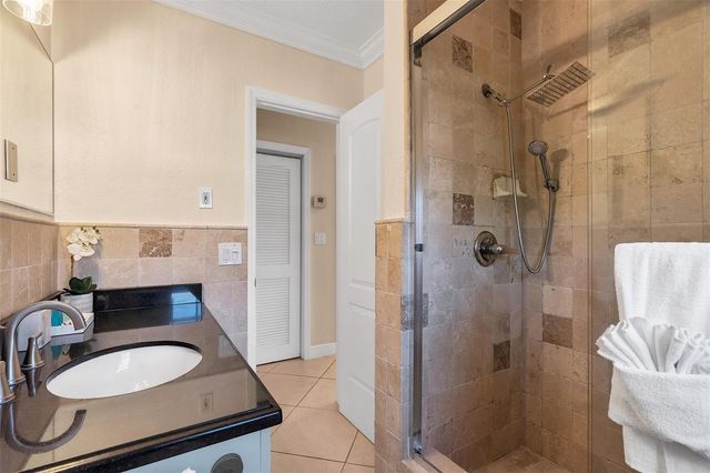 3221 Seaward Drive, Lauderdale By The Sea, FL 33062