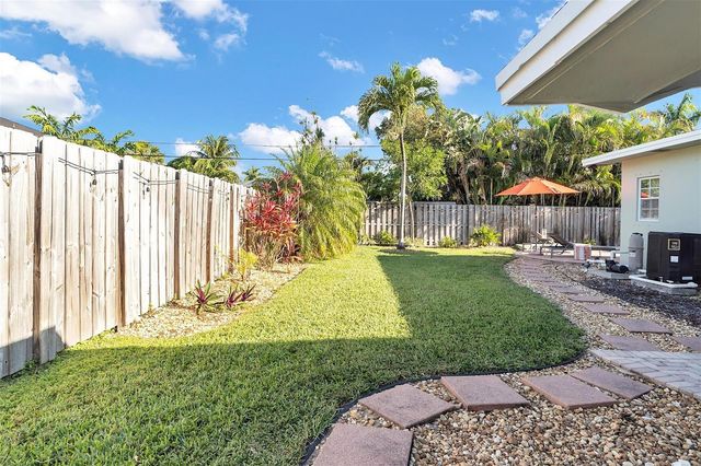 3221 Seaward Drive, Lauderdale By The Sea, FL 33062