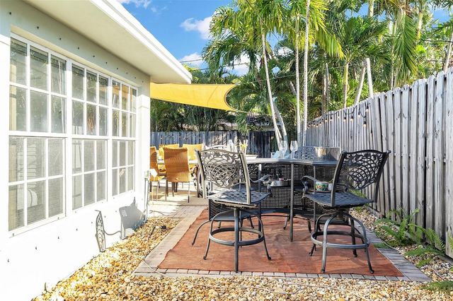 3221 Seaward Drive, Lauderdale By The Sea, FL 33062