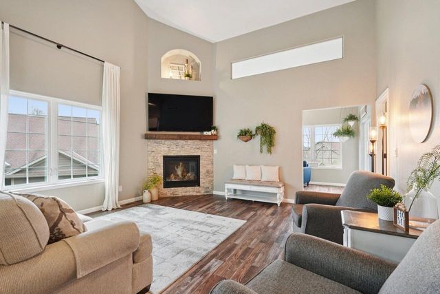 2951 Glen Ivy DRIVE, West Bend, WI 53090