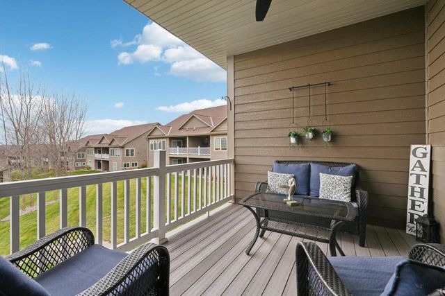 2951 Glen Ivy DRIVE, West Bend, WI 53090