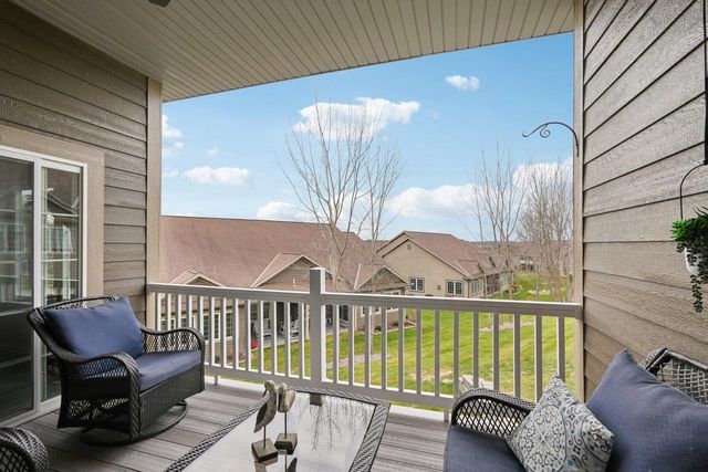 2951 Glen Ivy DRIVE, West Bend, WI 53090