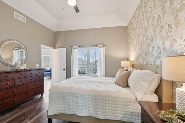 2951 Glen Ivy DRIVE, West Bend, WI 53090