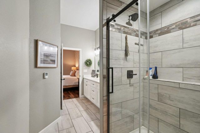 2951 Glen Ivy DRIVE, West Bend, WI 53090