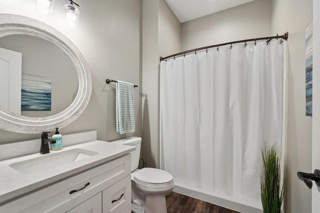 2951 Glen Ivy DRIVE, West Bend, WI 53090