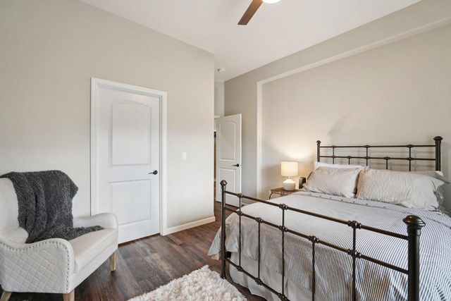 2951 Glen Ivy DRIVE, West Bend, WI 53090