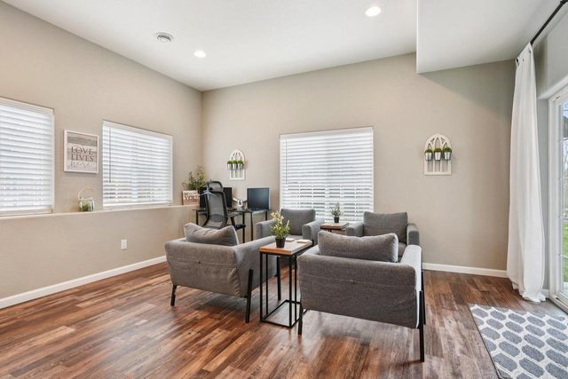 2951 Glen Ivy DRIVE, West Bend, WI 53090