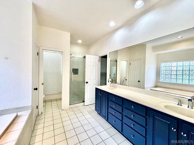 249 Charleston Court S, Montgomery, AL 36117