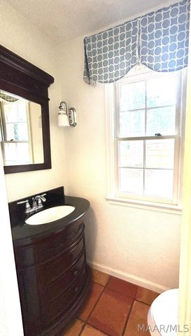 249 Charleston Court S, Montgomery, AL 36117