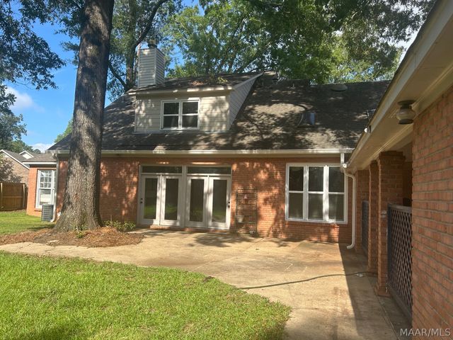 249 Charleston Court S, Montgomery, AL 36117