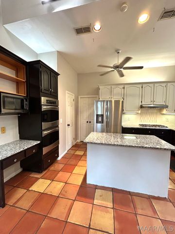 249 Charleston Court S, Montgomery, AL 36117