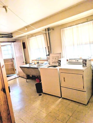 5916 W Montrose Avenue 2S, Chicago, IL 60634