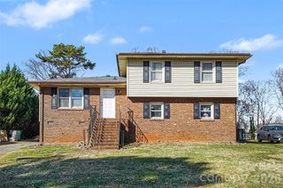 420 Colony Acres Drive, Charlotte, NC 28217