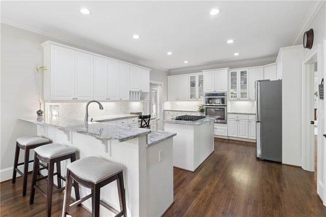 210 Wicklawn Way, Roswell, GA 30076