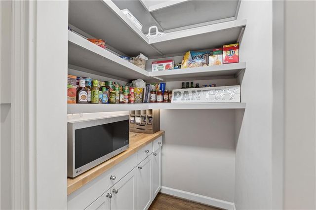 210 Wicklawn Way, Roswell, GA 30076
