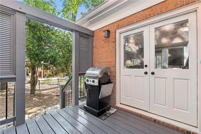 210 Wicklawn Way, Roswell, GA 30076