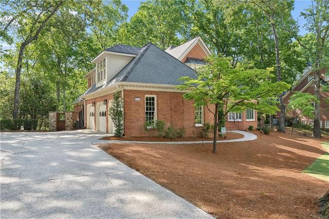 210 Wicklawn Way, Roswell, GA 30076