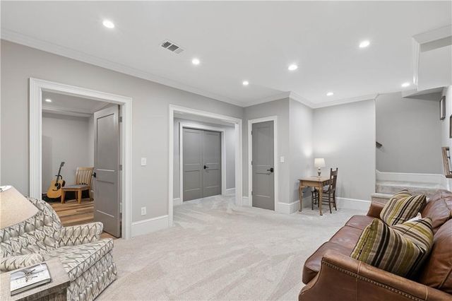 210 Wicklawn Way, Roswell, GA 30076