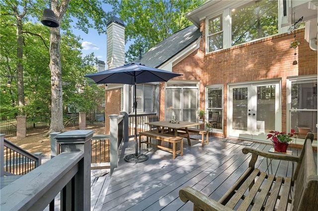 210 Wicklawn Way, Roswell, GA 30076