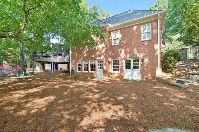 210 Wicklawn Way, Roswell, GA 30076