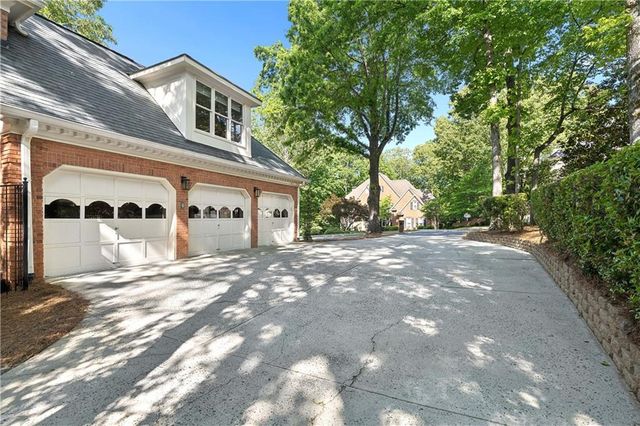 210 Wicklawn Way, Roswell, GA 30076