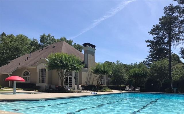 210 Wicklawn Way, Roswell, GA 30076