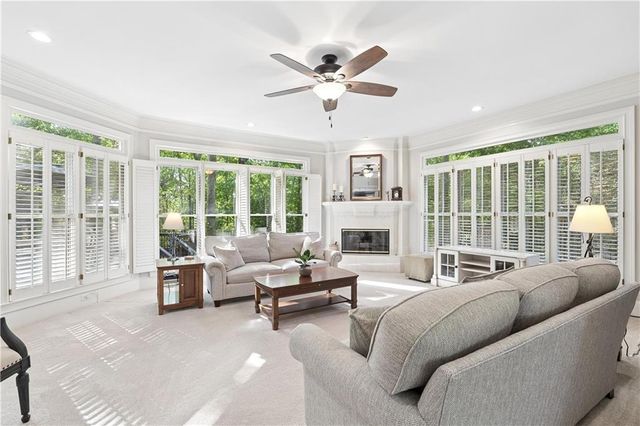 210 Wicklawn Way, Roswell, GA 30076