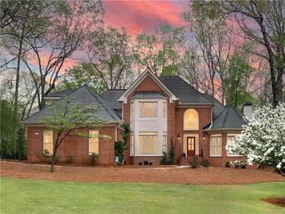 210 Wicklawn Way, Roswell, GA 30076
