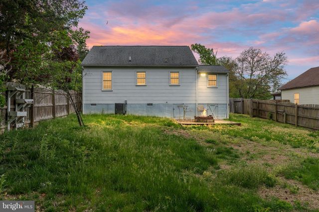311 COLONIAL AVE, Fredericksburg, VA 22405
