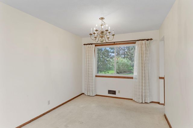 9908 Oxborough Road, Bloomington, MN 55437