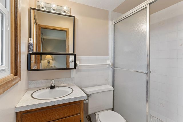 9908 Oxborough Road, Bloomington, MN 55437