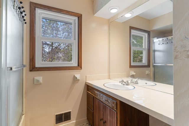 9908 Oxborough Road, Bloomington, MN 55437