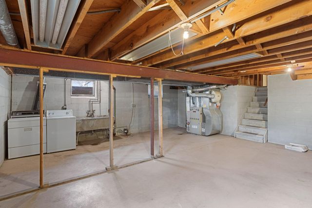 9908 Oxborough Road, Bloomington, MN 55437