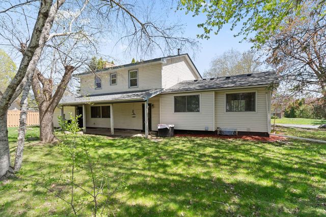 9908 Oxborough Road, Bloomington, MN 55437