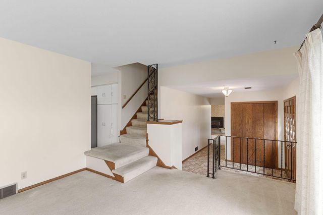 9908 Oxborough Road, Bloomington, MN 55437