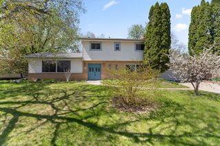 9908 Oxborough Road, Bloomington, MN 55437