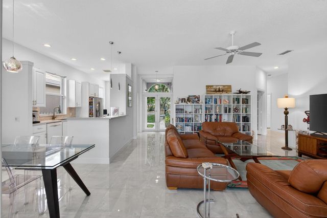 1245 Owl Pointe Circle, West Palm Beach, FL 33409