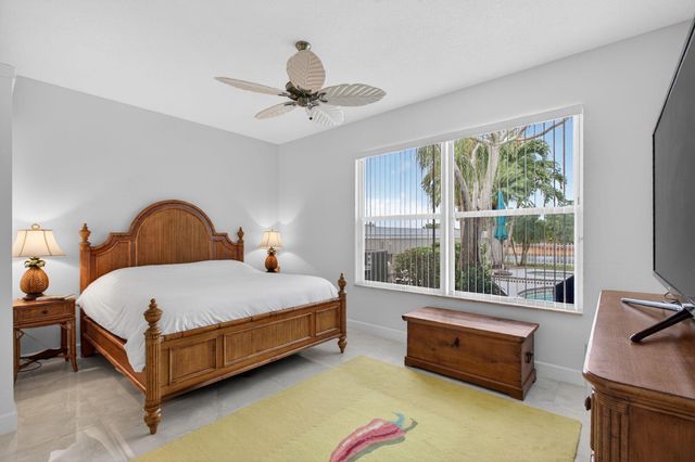 1245 Owl Pointe Circle, West Palm Beach, FL 33409