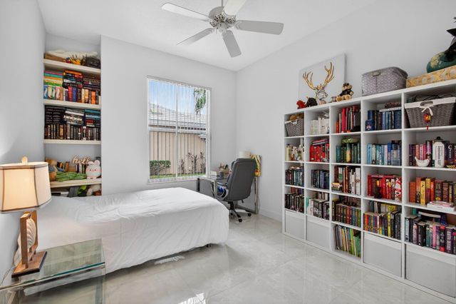 1245 Owl Pointe Circle, West Palm Beach, FL 33409