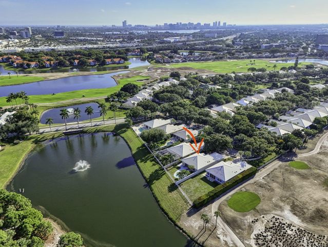 1245 Owl Pointe Circle, West Palm Beach, FL 33409