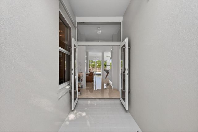 1245 Owl Pointe Circle, West Palm Beach, FL 33409