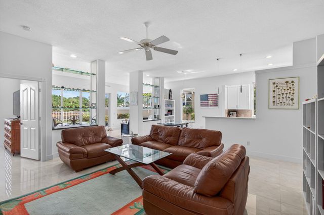 1245 Owl Pointe Circle, West Palm Beach, FL 33409