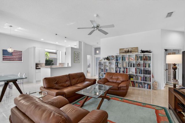 1245 Owl Pointe Circle, West Palm Beach, FL 33409