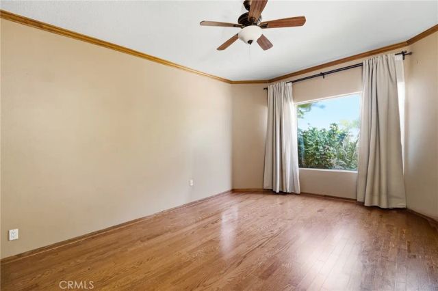 19251 Oxnard Street, Tarzana, CA 91356