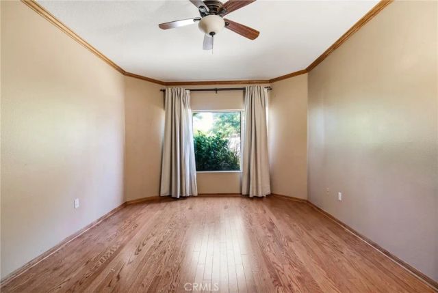 19251 Oxnard Street, Tarzana, CA 91356