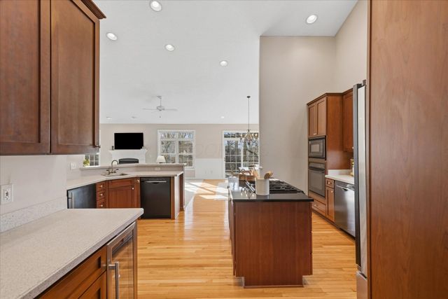 45 E California Avenue, Columbus, OH 43202