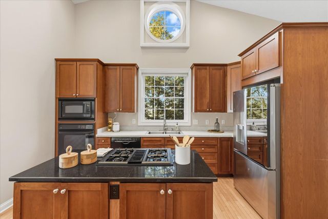 45 E California Avenue, Columbus, OH 43202