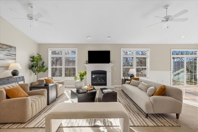 45 E California Avenue, Columbus, OH 43202